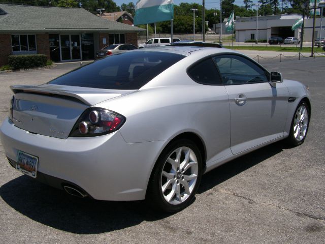 Hyundai Tiburon 2008 photo 4