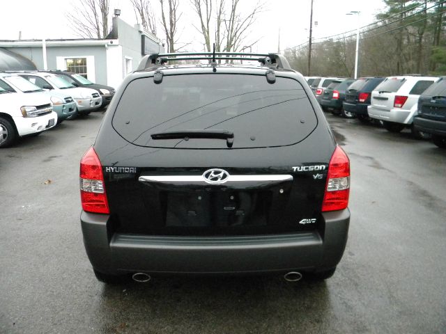 Hyundai Tucson 2005 photo 2