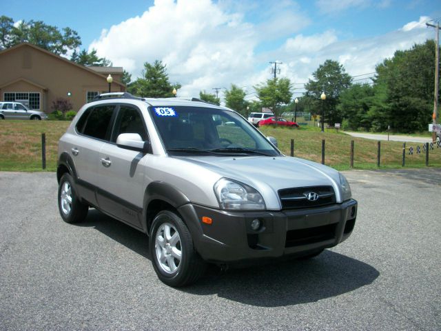 Hyundai Tucson 2005 photo 4