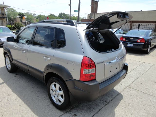 Hyundai Tucson 2005 photo 2