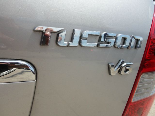 Hyundai Tucson 2005 photo 26