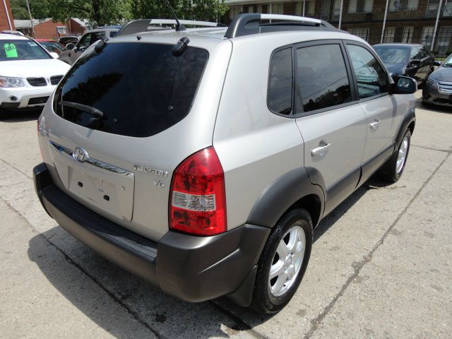 Hyundai Tucson 2005 photo 29