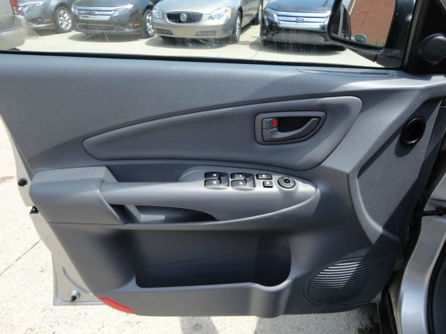 Hyundai Tucson 2005 photo 7