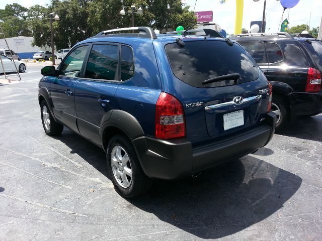 Hyundai Tucson 2002 Saturn SUV