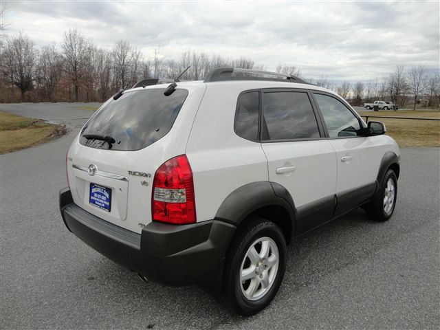 Hyundai Tucson 2005 photo 12