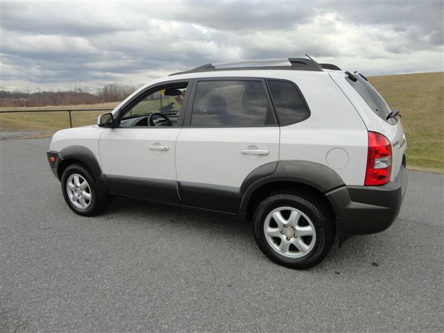 Hyundai Tucson 2005 photo 14