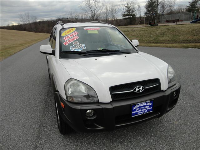 Hyundai Tucson 2005 photo 18