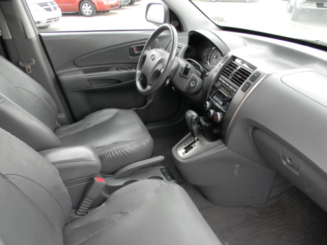 Hyundai Tucson SLT Quad SUV