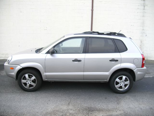 Hyundai Tucson 2005 photo 1