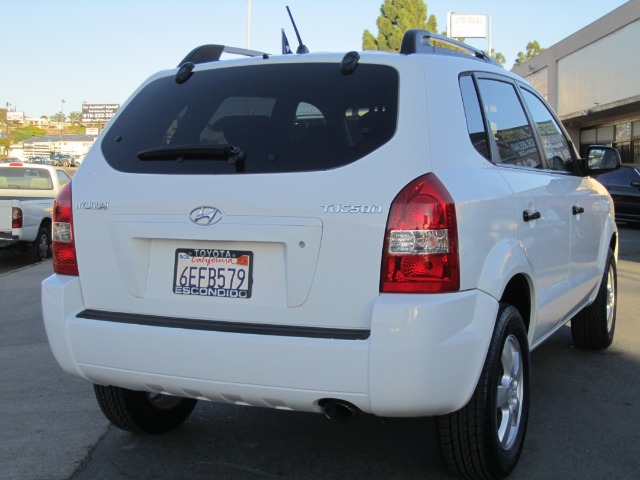 Hyundai Tucson Extended Cab Standard Box 4-Wh SUV