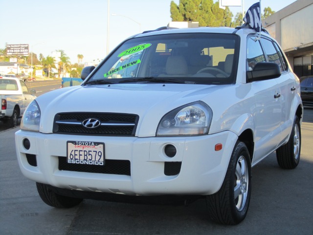 Hyundai Tucson 2005 photo 2