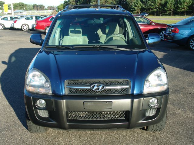 Hyundai Tucson 2002 Saturn SUV