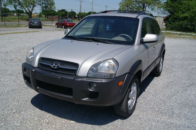 Hyundai Tucson Elk Conversion Van SUV