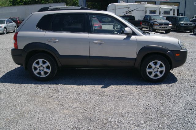 Hyundai Tucson 2005 photo 3