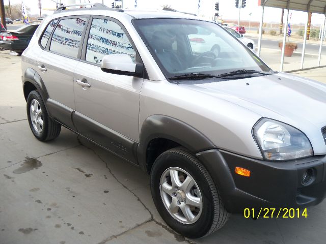 Hyundai Tucson 2005 photo 1