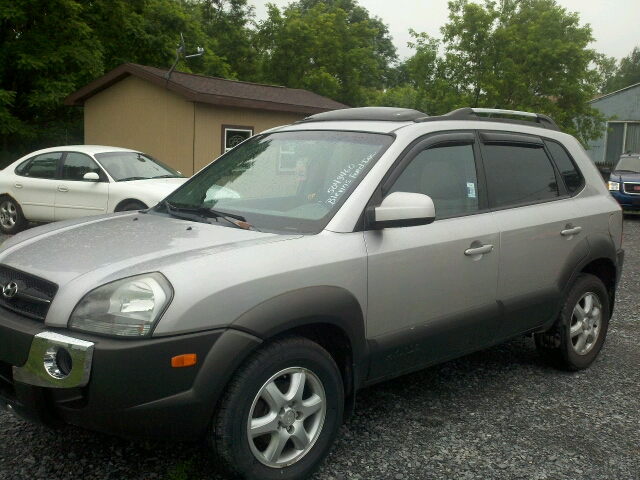Hyundai Tucson 2005 photo 2
