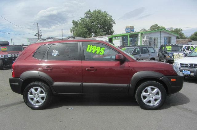 Hyundai Tucson 2005 photo 3