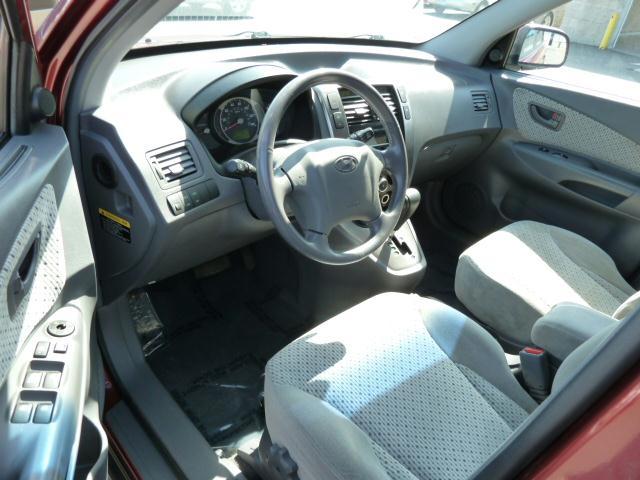 Hyundai Tucson FWD 4dr Sport Sport Utility