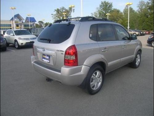 Hyundai Tucson 2006 photo 4