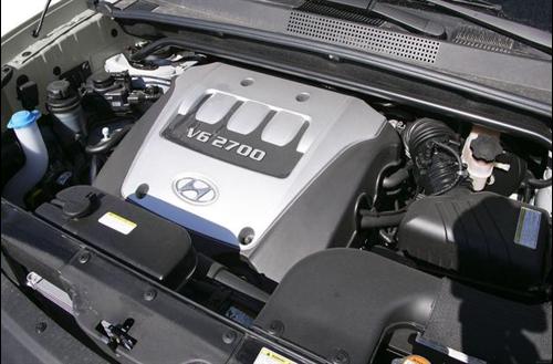 Hyundai Tucson 4dr Sdn V6 RWD W/1sc Sedan Other