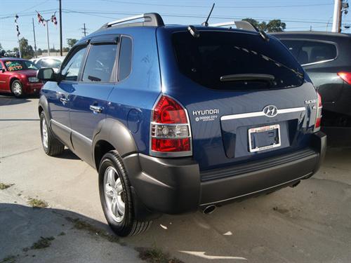 Hyundai Tucson 2006 photo 3