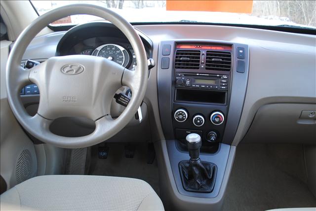 Hyundai Tucson 2006 photo 1