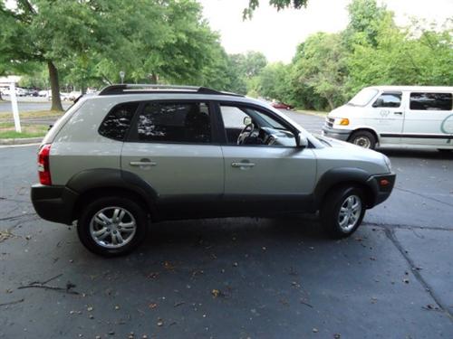 Hyundai Tucson 2006 photo 2