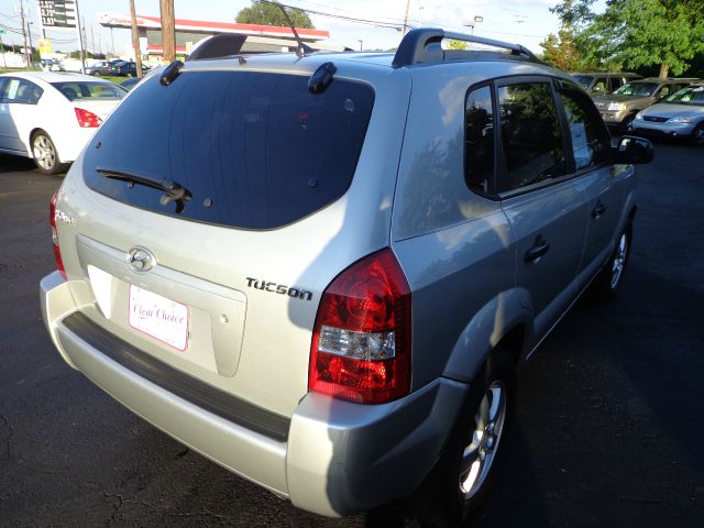 Hyundai Tucson 2007 photo 3