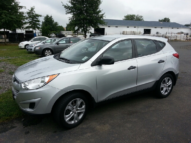 Hyundai Tucson 2011 photo 2