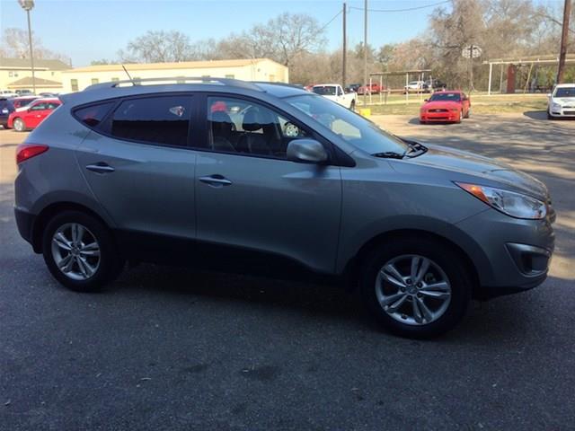 Hyundai Tucson 2011 photo 26