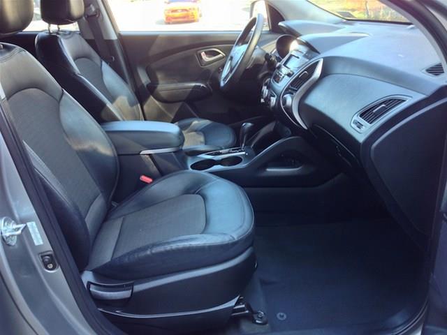 Hyundai Tucson 2011 photo 8