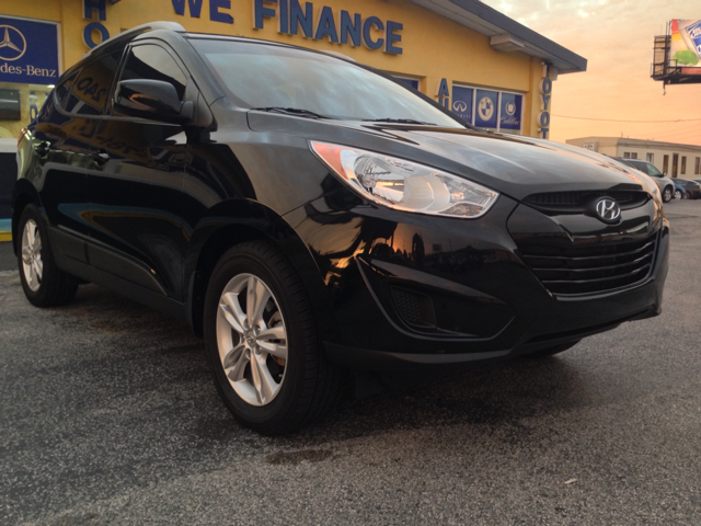 Hyundai Tucson 2011 photo 2