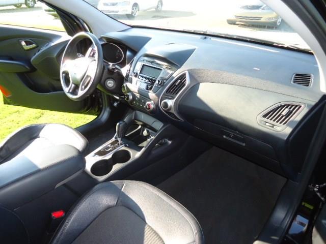 Hyundai Tucson 2011 photo 1