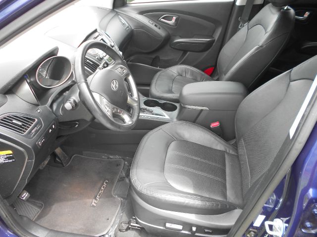 Hyundai Tucson 2011 photo 2