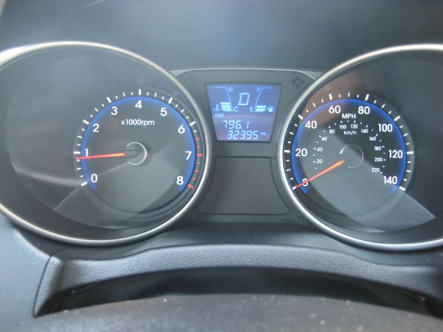 Hyundai Tucson 2011 photo 4