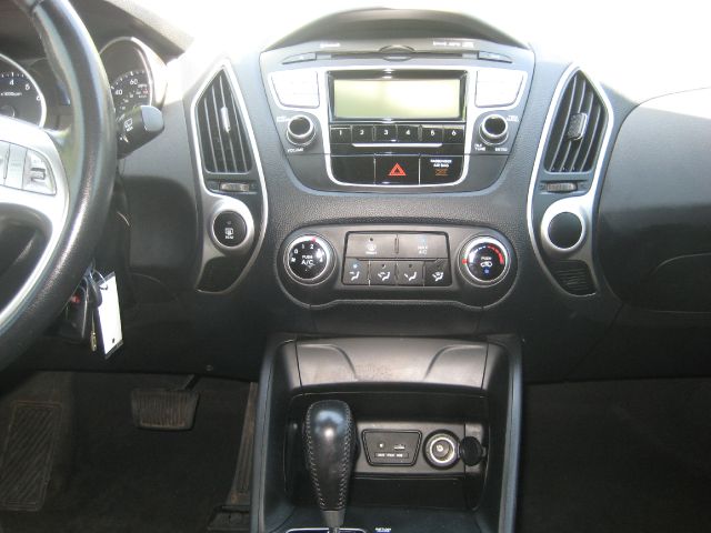 Hyundai Tucson 2011 photo 7