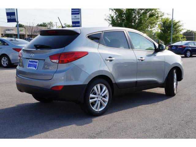 Hyundai Tucson 2013 photo 1
