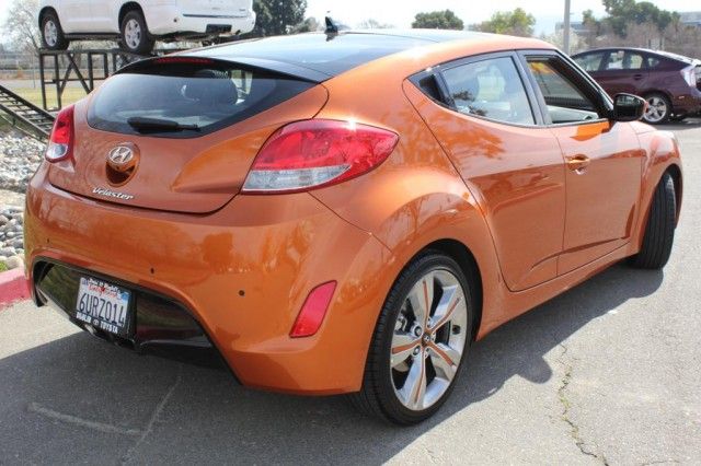 Hyundai Veloster 2012 photo 2