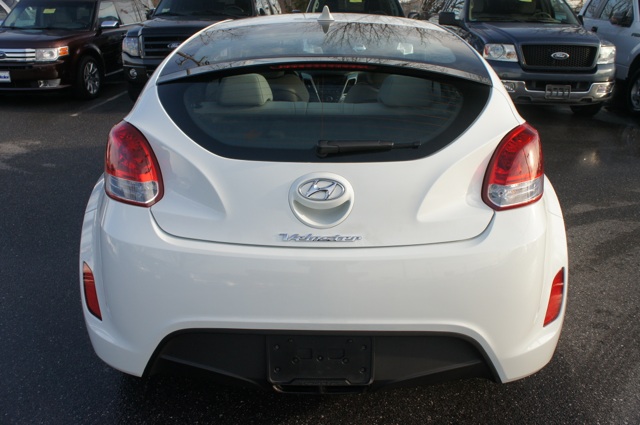 Hyundai Veloster 2012 photo 2