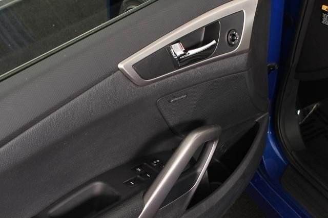 Hyundai Veloster 2012 photo 3