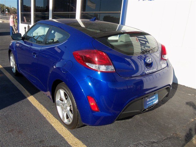 Hyundai Veloster 2012 photo 2