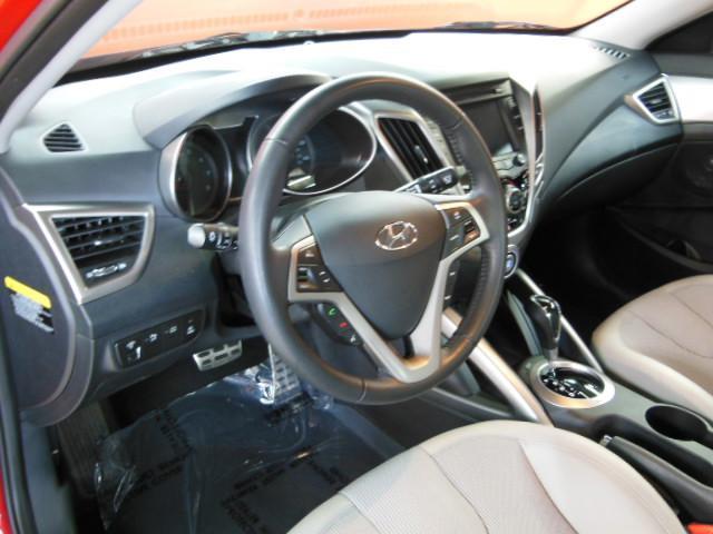Hyundai Veloster 2012 photo 2