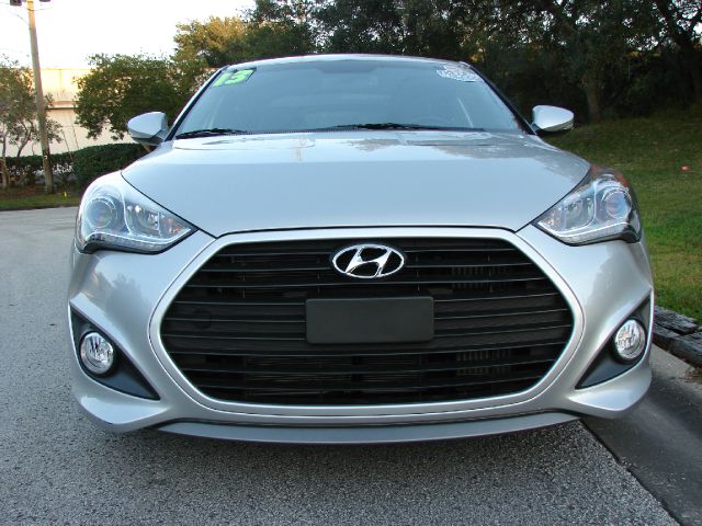 Hyundai Veloster 2013 photo 2