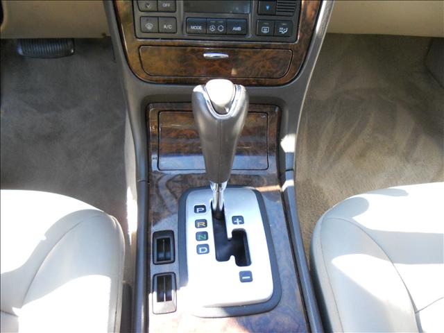 Hyundai XG300 2001 photo 4