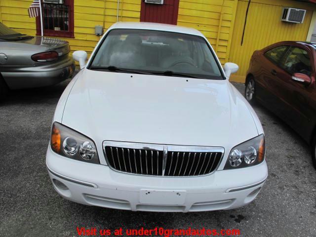 Hyundai XG300 2001 photo 1