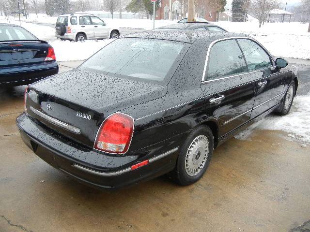 Hyundai XG300 2001 photo 2