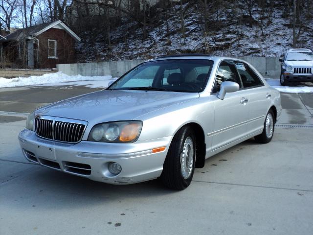 Hyundai XG300 2001 photo 1