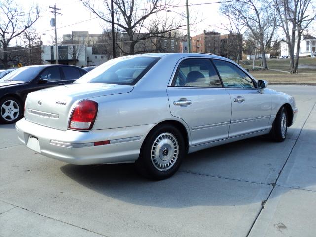 Hyundai XG300 2001 photo 3