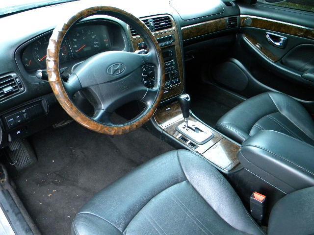 Hyundai XG300 2001 photo 3