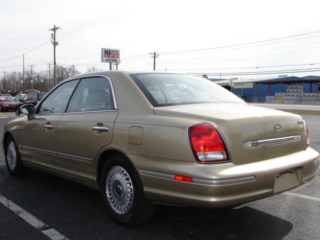 Hyundai XG300 2001 photo 2